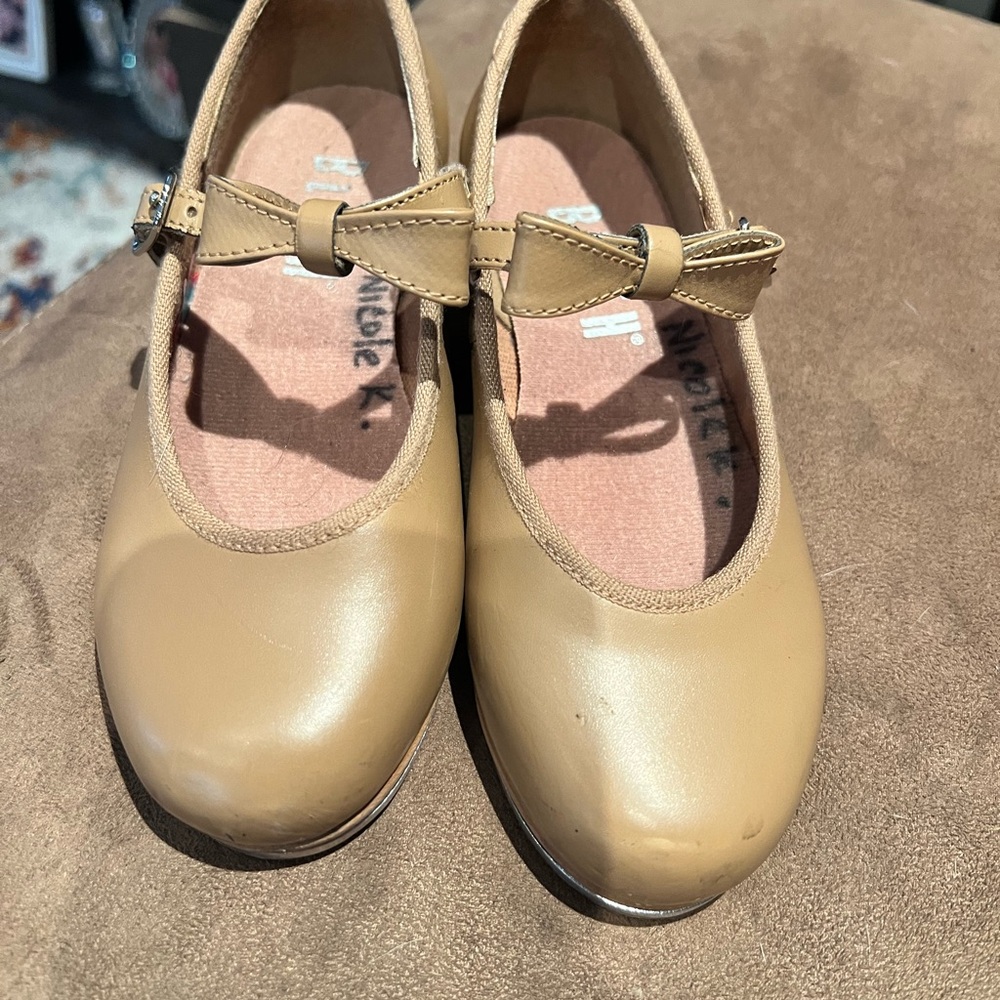 Bloch girls tap shoes